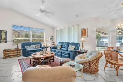 290 Landings Boulevard Weston FL 33327