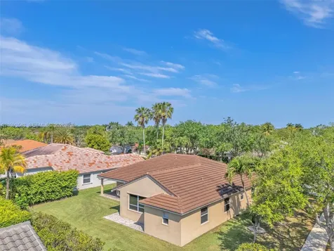 290 Landings Boulevard Weston FL 33327