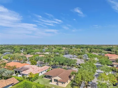 290 Landings Boulevard Weston FL 33327