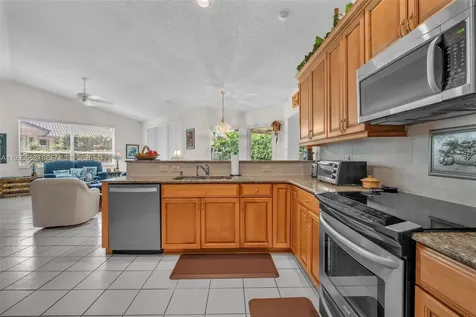 290 Landings Boulevard Weston FL 33327