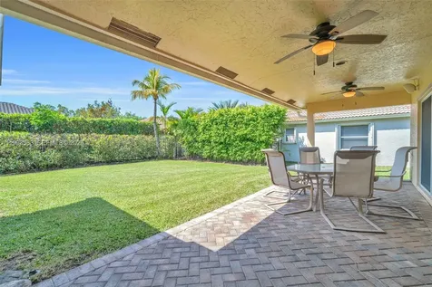 290 Landings Boulevard Weston FL 33327