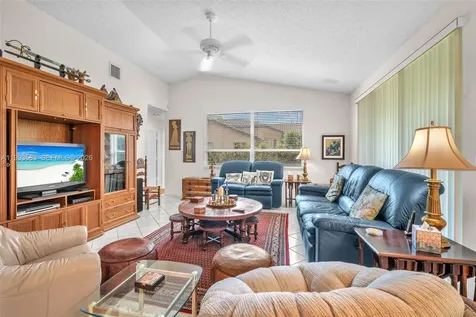 290 Landings Boulevard Weston FL 33327