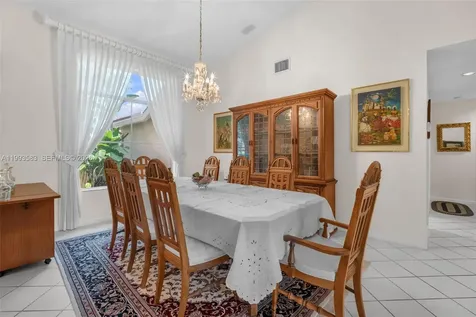 290 Landings Boulevard Weston FL 33327