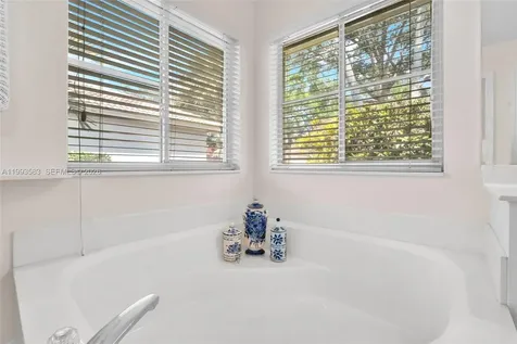 290 Landings Boulevard Weston FL 33327