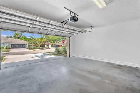290 Landings Boulevard Weston FL 33327