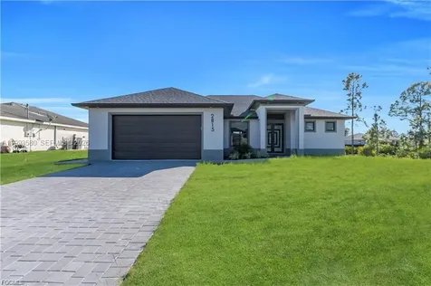 2815 44th Street W Lehigh Acres FL 33971