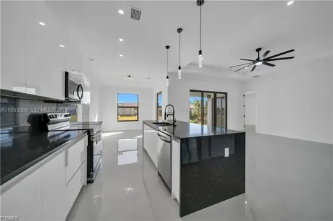 2815 44th Street W Lehigh Acres FL 33971