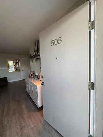 910 Michigan Avenue Miami Beach FL 33139