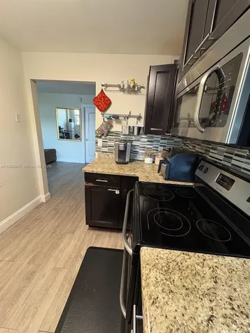 910 Michigan Avenue Miami Beach FL 33139