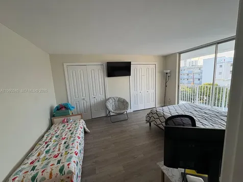 910 Michigan Avenue Miami Beach FL 33139