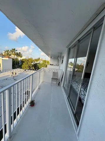 910 Michigan Avenue Miami Beach FL 33139