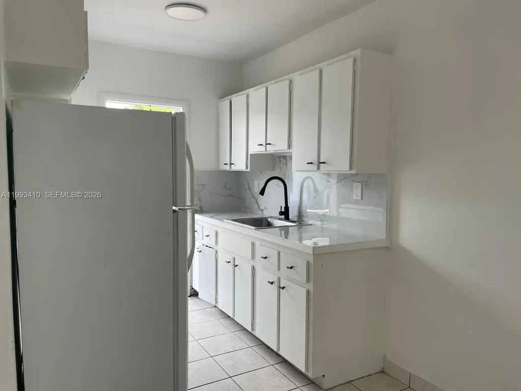 6025 Polk Street Hollywood FL 33024