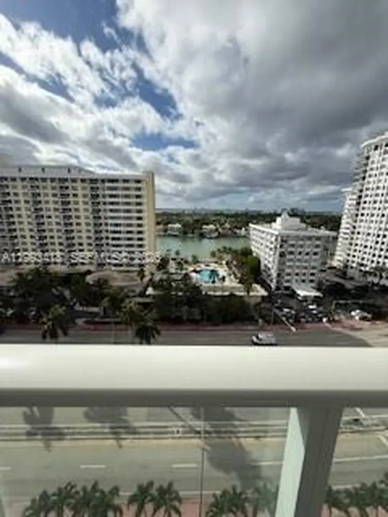 5601 Collins Avenue Miami Beach FL 33140