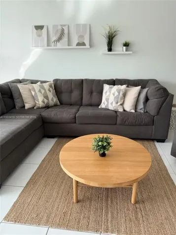 5601 Collins Avenue Miami Beach FL 33140