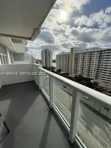5601 Collins Avenue Miami Beach FL 33140