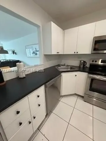 5601 Collins Avenue Miami Beach FL 33140