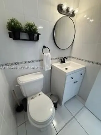 5601 Collins Avenue Miami Beach FL 33140