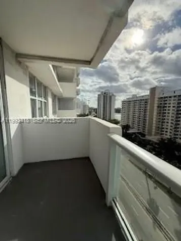 5601 Collins Avenue Miami Beach FL 33140