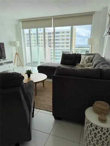 5601 Collins Avenue Miami Beach FL 33140