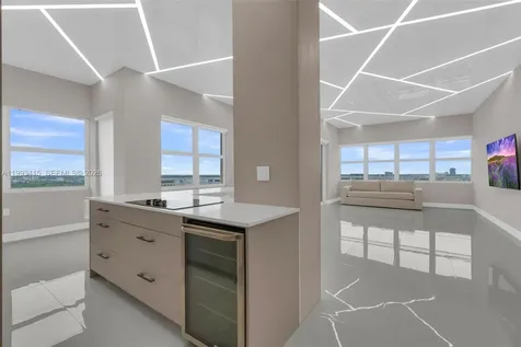 18011 Biscayne Boulevard Aventura FL 33160
