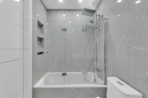 18011 Biscayne Boulevard Aventura FL 33160