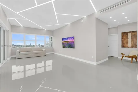 18011 Biscayne Boulevard Aventura FL 33160