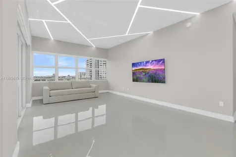 18011 Biscayne Boulevard Aventura FL 33160