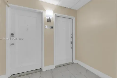 18011 Biscayne Boulevard Aventura FL 33160