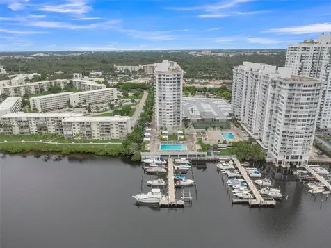 18011 Biscayne Boulevard Aventura FL 33160
