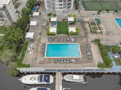 18011 Biscayne Boulevard Aventura FL 33160