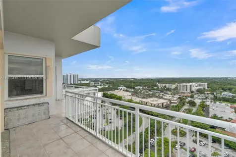 18011 Biscayne Boulevard Aventura FL 33160