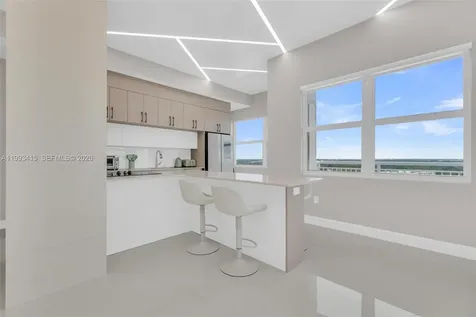 18011 Biscayne Boulevard Aventura FL 33160