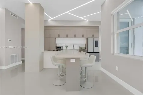 18011 Biscayne Boulevard Aventura FL 33160