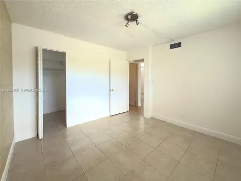 609 S State Road 7 Margate FL 33068