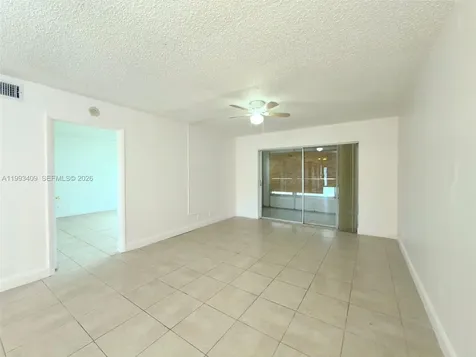 609 S State Road 7 Margate FL 33068