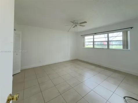 609 S State Road 7 Margate FL 33068