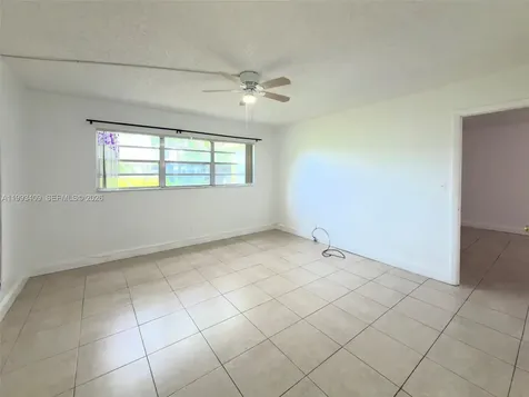 609 S State Road 7 Margate FL 33068