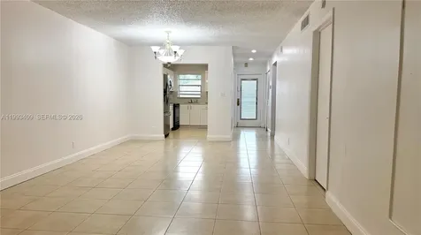 609 S State Road 7 Margate FL 33068