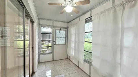 609 S State Road 7 Margate FL 33068