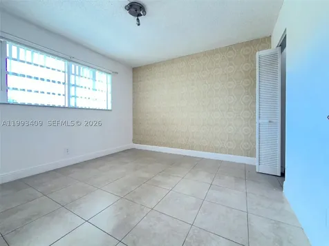 609 S State Road 7 Margate FL 33068