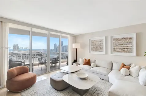 848 Brickell Key Drive Miami FL 33131