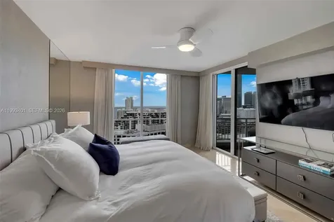 848 Brickell Key Drive Miami FL 33131