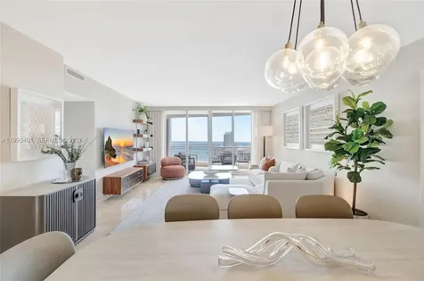 848 Brickell Key Drive Miami FL 33131