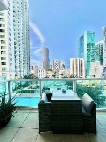 41 SE 5th Street Miami FL 33131