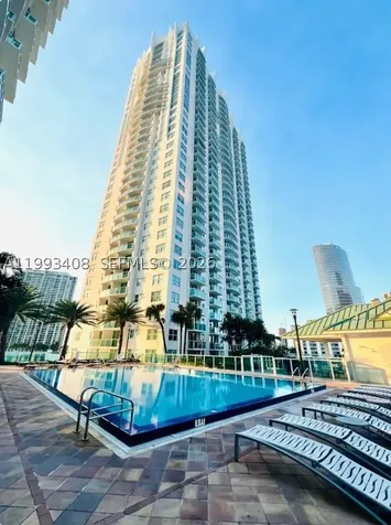 41 SE 5th Street Miami FL 33131