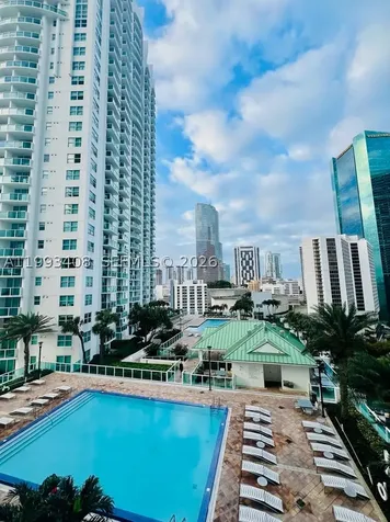 41 SE 5th Street Miami FL 33131