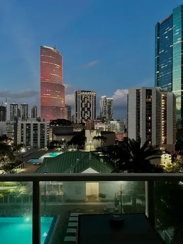 41 SE 5th Street Miami FL 33131