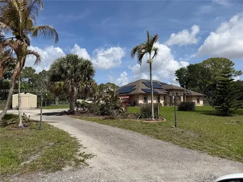 9765 Apache Boulevard West Palm Beach FL 33412