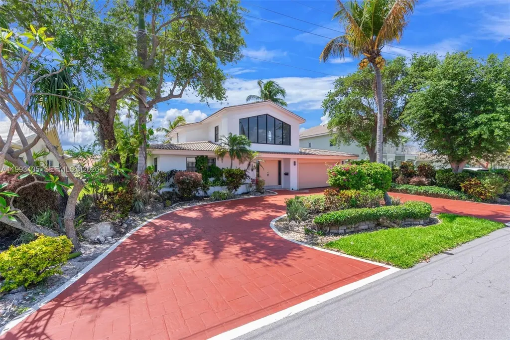2858 NE 33rd Street Lighthouse Point FL 33064