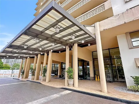 10185 Collins Avenue Bal Harbour FL 33154